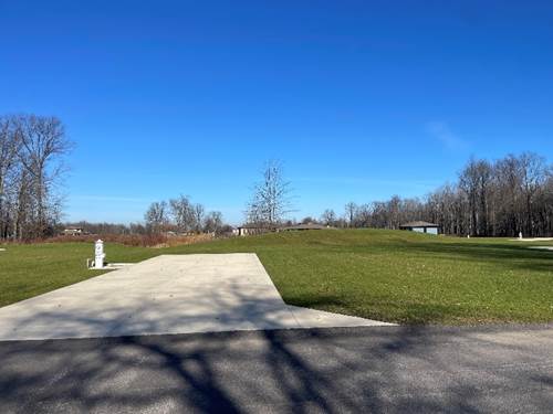 Lot 87         for sale - Motorcoach Resort Lake Erie Shores
